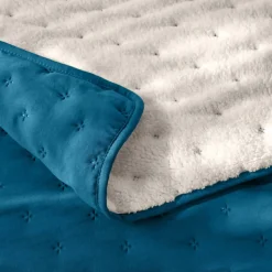 Couvre-lit réversible microfibre matelassée/sherpa