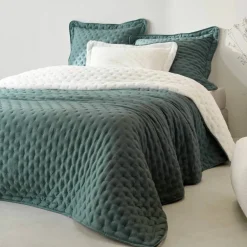 Couvre-lit réversible microfibre matelassée/sherpa