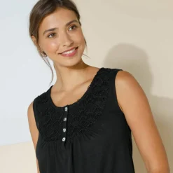 Débardeur à plastron macramé