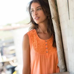 Débardeur à plastron macramé