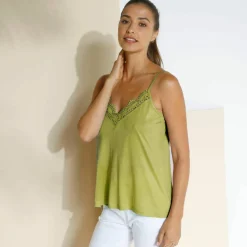 Débardeur uni col V macramé