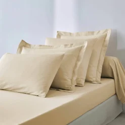 Drap-housse uni polyester-coton 57 fils/cm² - bonnet 32 cm
