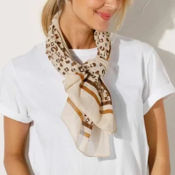 Foulard imprimé léopard