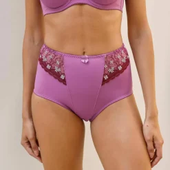 Gainette microfibre tulle brodé Caminata