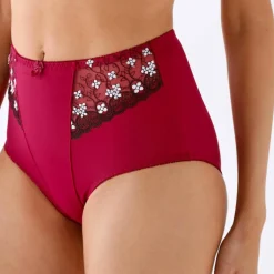 Gainette microfibre tulle brodé Caminata