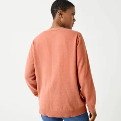 Gilet boutonné col V, laine d'agneau