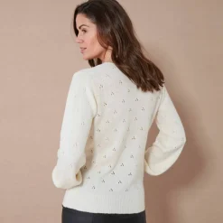 Gilet boutonné finition écailles, maille pointelle toucher doux