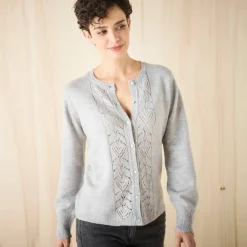 Gilet boutonné, maille ajourée
