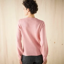 Gilet boutonné, maille ajourée