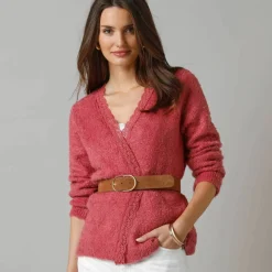 Gilet en maille poilue, détail de macramé