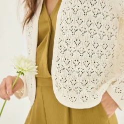 Gilet manches longues, maille ajourée fantaisie