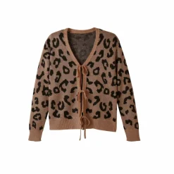 Gilet à nouettes, jacquard motif léopard