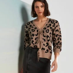 Gilet à nouettes, jacquard motif léopard