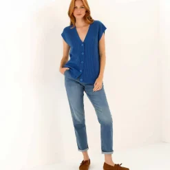 Gilet sans manches boutonné