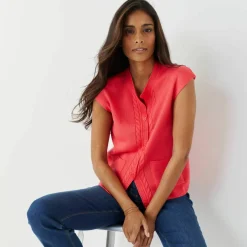 Gilet sans manches boutonné