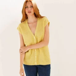 Gilet sans manches boutonné