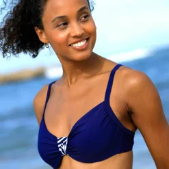 Haut de maillot de bain avec armatures drapé uni