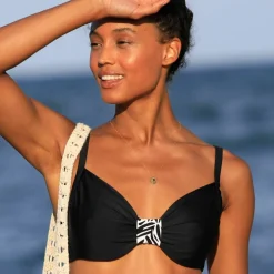 Haut de maillot de bain avec armatures drapé uni
