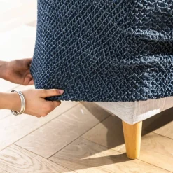 Housse texturée bi-extensible spéciale canapé fauteuil à accoudoirs