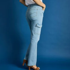 Jean droit cargo