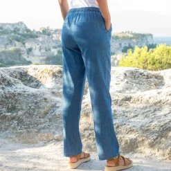 Jean léger coupe mom, taille élastiquée