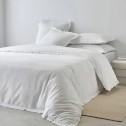 Linge de lit blanc brodé Colombine®