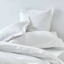Linge de lit blanc brodé Colombine®