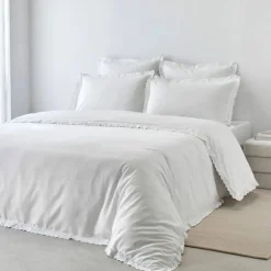 Linge de lit blanc brodé Colombine®