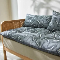 Long coussin de sol imprimé feuillage