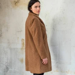 Manteau maille bouclette col tailleur