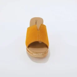 Mules compensées style sabot croûte de cuir