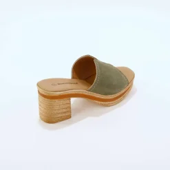 Mules compensées style sabot croûte de cuir