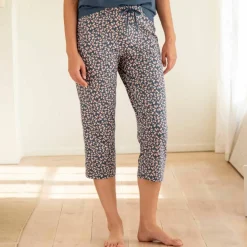 Pantacourt pyjama imprimé minimaliste fleuri