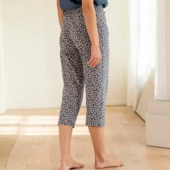 Pantacourt pyjama imprimé minimaliste fleuri