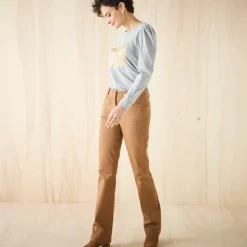 Pantalon bootcut, poches plaquées