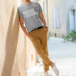 Pantalon chino ceinture arrondie sous le ventre