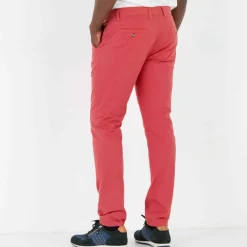 Pantalon chino ceinture arrondie sous le ventre