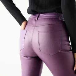 Pantalon droit enduit