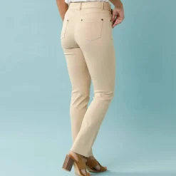Pantalon droit, Spécial Petites