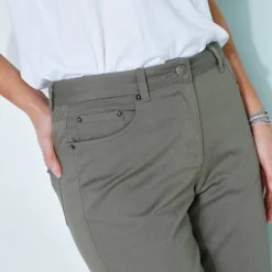 Pantalon fuselé couleur