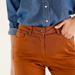 Pantalon fuselé couleur