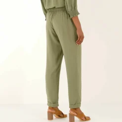 Pantalon 7/8 fuselé uni