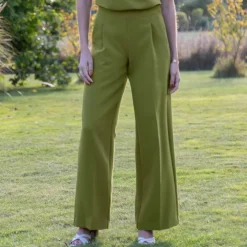 Pantalon large à pinces taille haute, uni