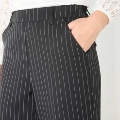 Pantalon élégant droit, rayé