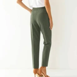 Pantalon 7/8ème coupe cigarette, imprimé rayé