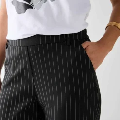 Pantalon 7/8ème fuselé rayé