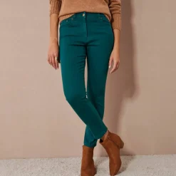 Pantalon 7/8ème fuselé stretch uni