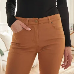 Pantalon 7/8ème fuselé stretch uni