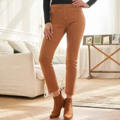 Pantalon 7/8ème fuselé stretch uni