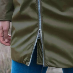 Parka imperméable fourrée, mi-longue